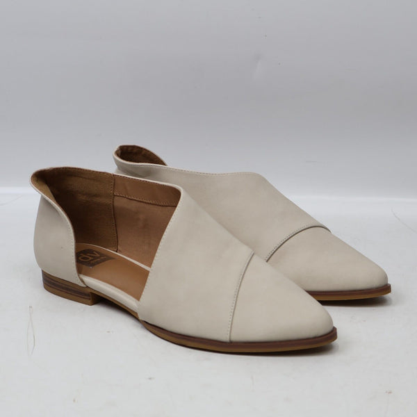 🔥DV By Dolce Vita Women's Fargo Asymmetric Flat, Stone 8.5 US/39EU SHIPS TODAY