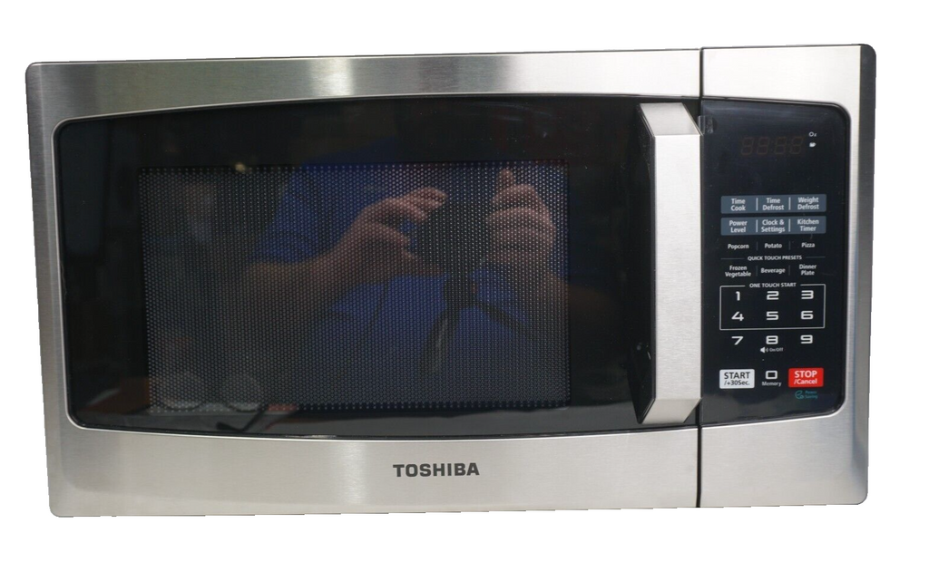 TOSHIBA EM925A5A-SS Countertop Microwave Oven 0.9 Cu Ft Stainless Steel USED