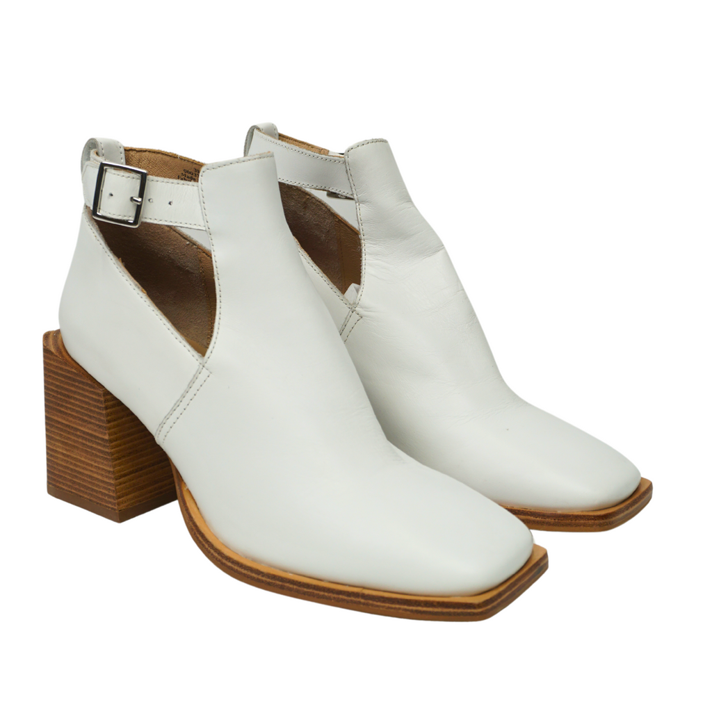 🔥Free People Women's Brady Buckle Leather Bootie, White 9US/39EU SHIPS TODAY🔥