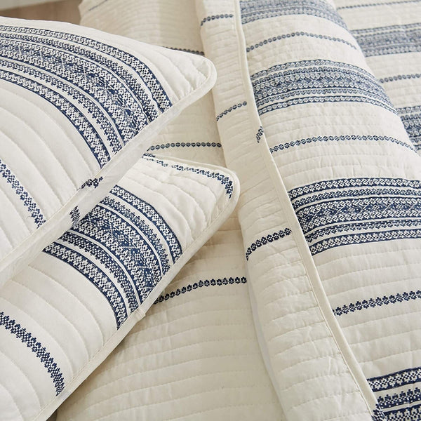 🔥Great Bay Home 3 Piece Reversible Quilt Set with Shams Navy & White Stripes🔥