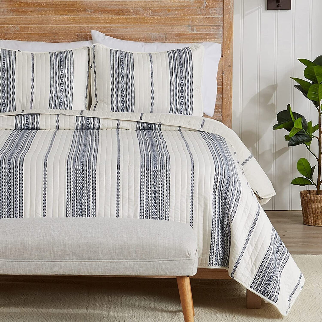 🔥Great Bay Home 3 Piece Reversible Quilt Set with Shams Navy & White Stripes🔥