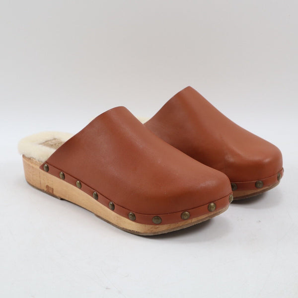 NEW Beek Mallard Mule Clogs Shearling Footbed Studded, Tan Leather, 8US MSRP$340