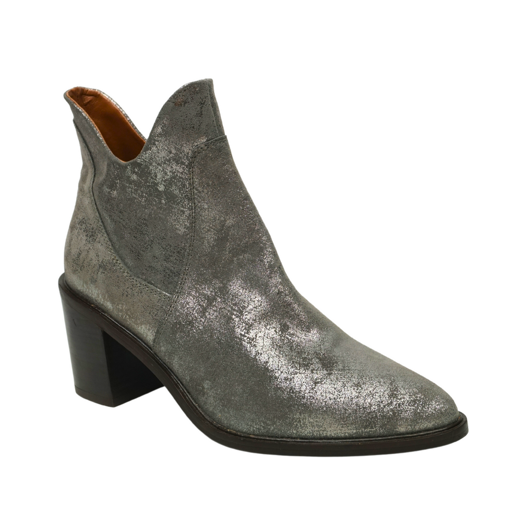 🔥Seychelles Pretty Little Bird Distressed Booties "PEWTER" Silver Metallic 9US