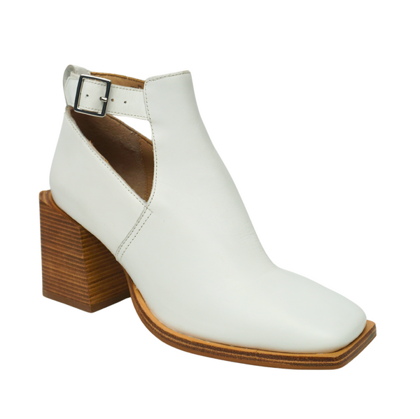 🔥Free People Women's Brady Buckle Leather Bootie, White 9US/39EU SHIPS TODAY🔥